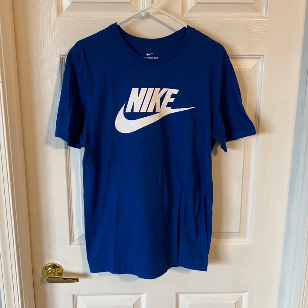 Nike Men's T-Shirt